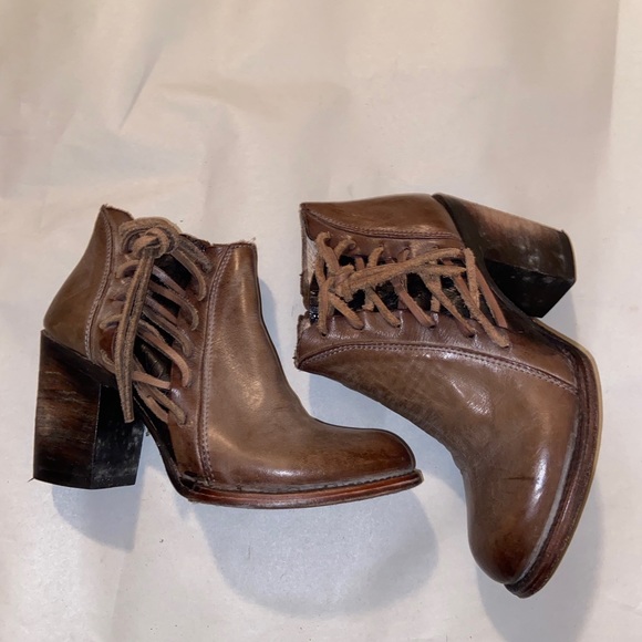 Freebird by Steven booties tan, cognac, rust brown- brand new, never worn!! - Picture 3 of 5